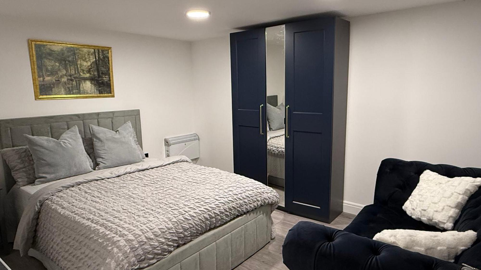 Peace House Hotel Уотърлувил Екстериор снимка