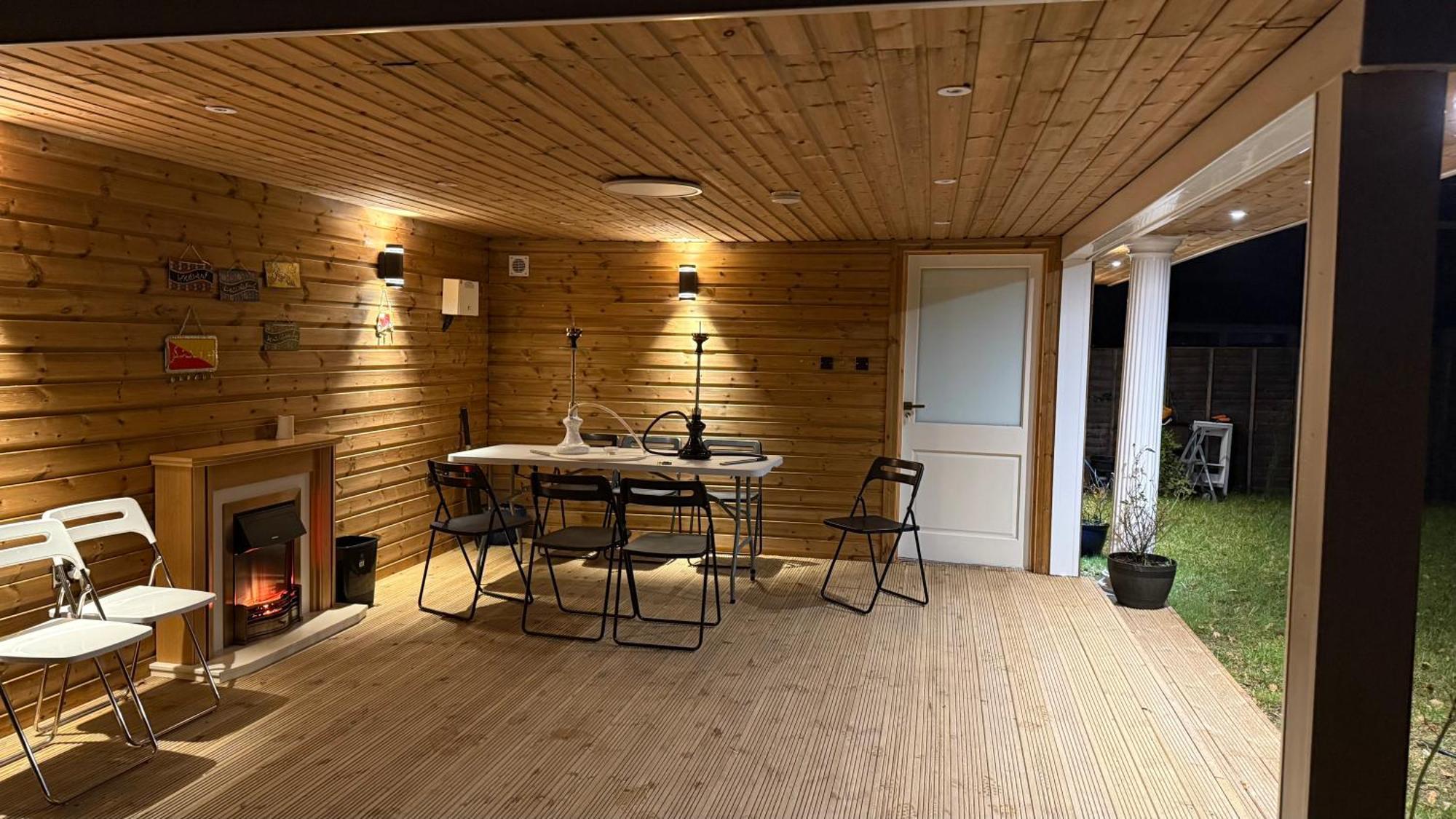 Peace House Hotel Уотърлувил Екстериор снимка